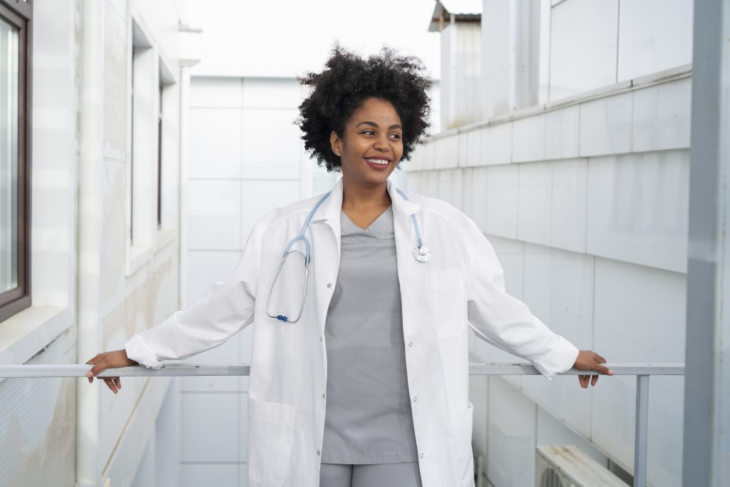 Contact MedLife Clinic